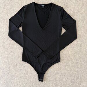 Express Body Contour Black Long Sleeve Bodysuit V Neck Stretch Size S
